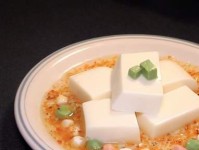 《探索原神世界中的美食——杏仁豆腐攻略》（品味原神世界，尽情享受美食之旅）